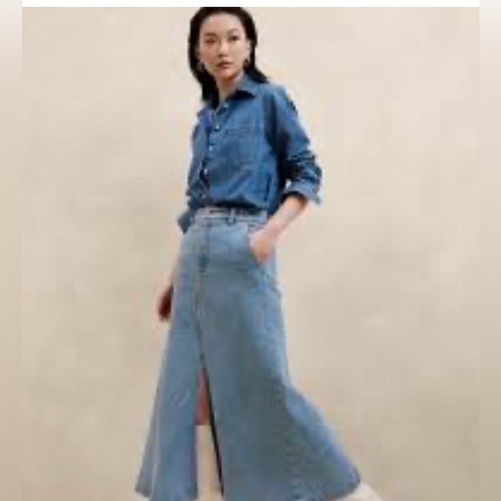 Banana Republic Blue Denim Flare Skirt